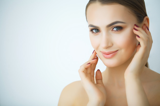 3 Things A Dermatologist Can Do To Give You Glowing Skin Khaleej Mag