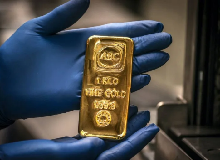 Gold Prices Dip as Stronger Dollar Weighs Ahead of Key U.S. Inflation ...